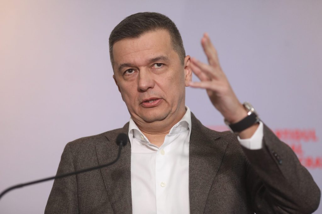 E ușor să pari reformator, nu-i reformă să vinzi companii. Șobolănism curat!