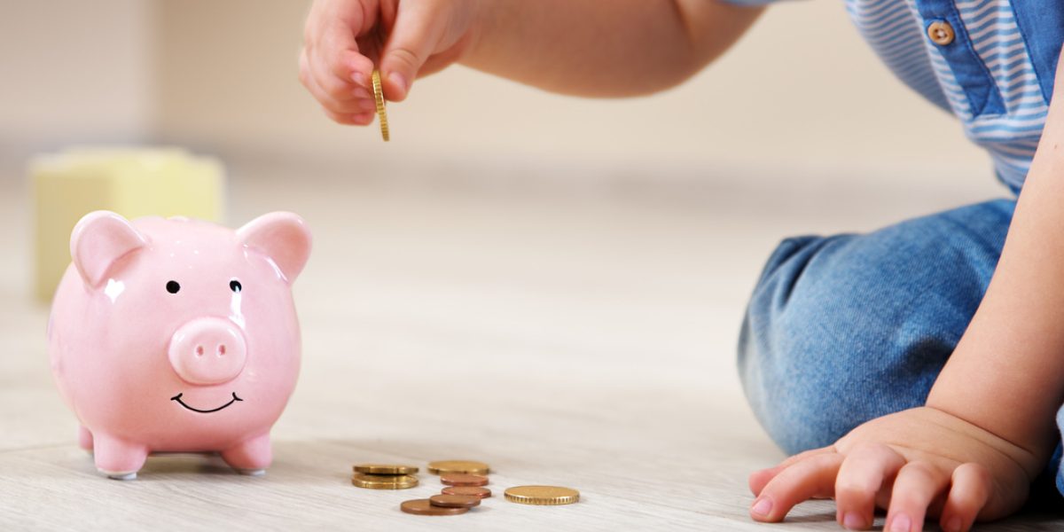 Alocațiile și indemnizațiile, mai repede în aprilie. Când intră banii în cont