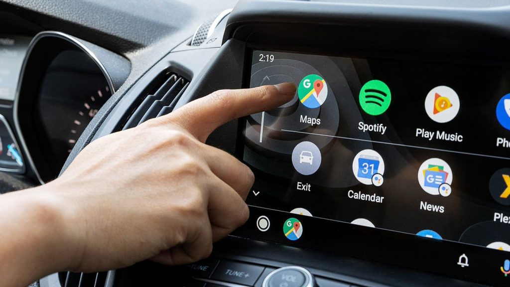 NAVIGAȚIA SIMPLIFICATĂ ȘI UN ECRAN CURAT: CUM POATE ANDROID AUTO SĂ FACĂ DRUMURILE MAI PLĂCUTE Un ghid practic pentru utilizatorii de Android Auto dezvăluie trucuri simple, dar eficiente, prin care experiența la volan poate fi îmbunătățită considerabil