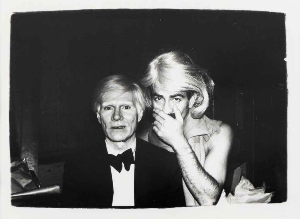 Oportunități uluitoare pe piața de artă din România: Renoir, Warhol și Picasso în colecția Vâlcov București – Piața de artă românească se pregătește pentru un nou moment de răscruce