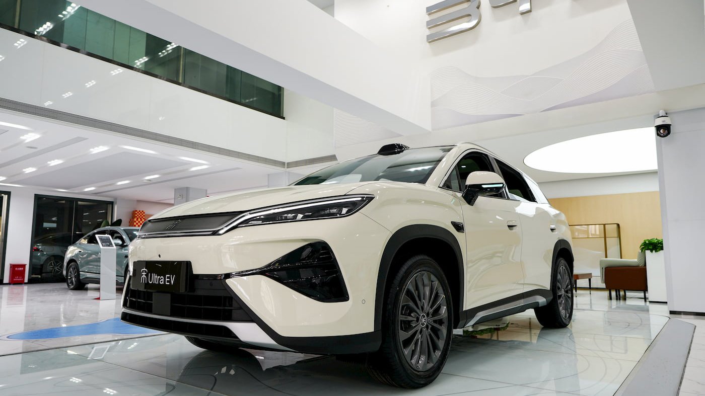 Mașină electrică sub 20.000 de euro: Se încarcă fulgerător!