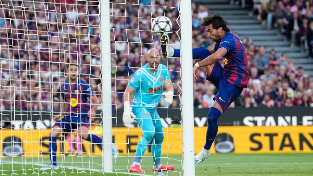 Barcelona na autostradzie do mistrzostwa! A Lewandowski...