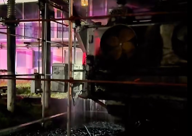 Incendiu devastator la ELCEN: Pană majoră în București, CET Grozăvești repornește