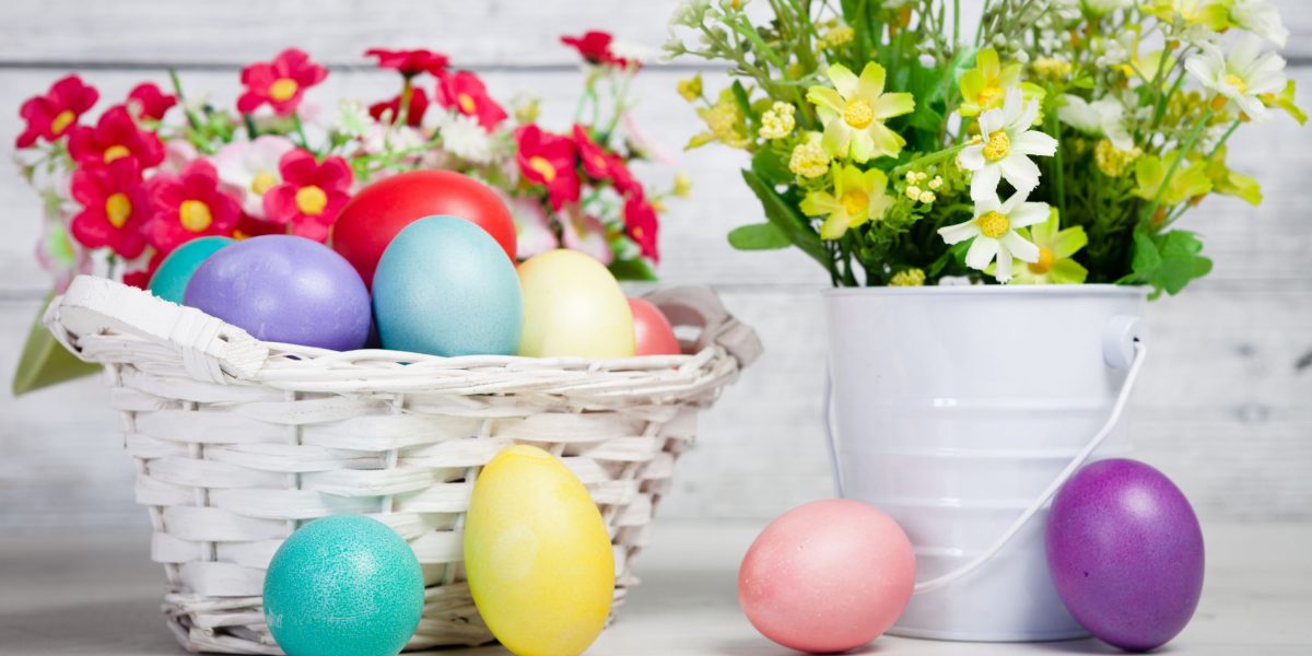 Catolicii și protestanții sărbătoresc astăzi Paștele