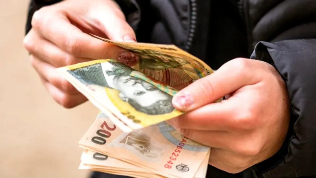 Guvernul majorează ajutoarele sociale și indemnizațiile pentru copii Guvernul a aprobat o serie de măsuri de sprijin social, care includ creșterea veniturilor minime de incluziune, a indemnizațiilor pentru copiii cu dizabilități și a ajutoarelor pentru pensionarii cu venituri mici