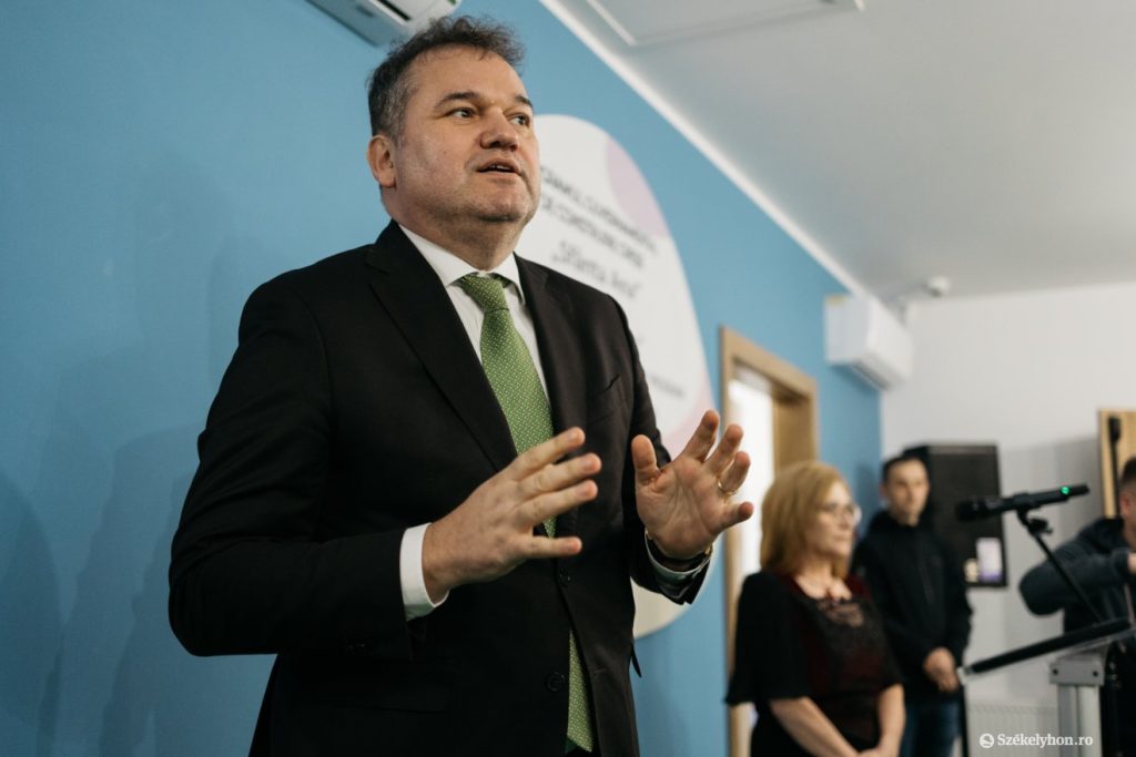 &bullet;  Fotó: Olti Angyalka