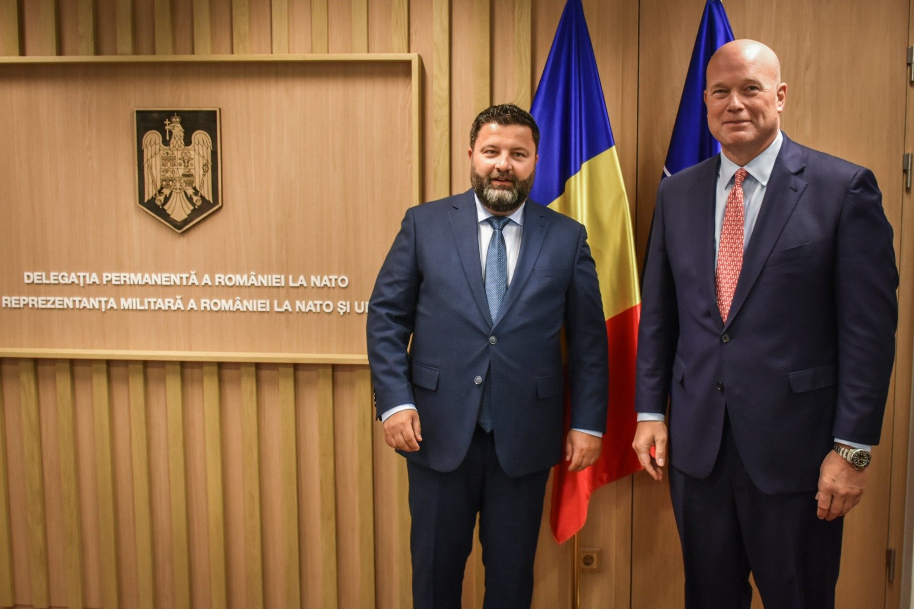 PARIS – Statele Unite ale Americii doresc ca europenii să joace un rol mai important în cadrul NATO, inclusiv prin asumarea unei mai mari responsabilități pentru a conduce organizația în viitor, conform declarațiilor făcute vineri la Paris de ambasadorul SUA la NATO, Matthew Whitaker, și de ministra delegată franceză a armatei, Alice Rufo