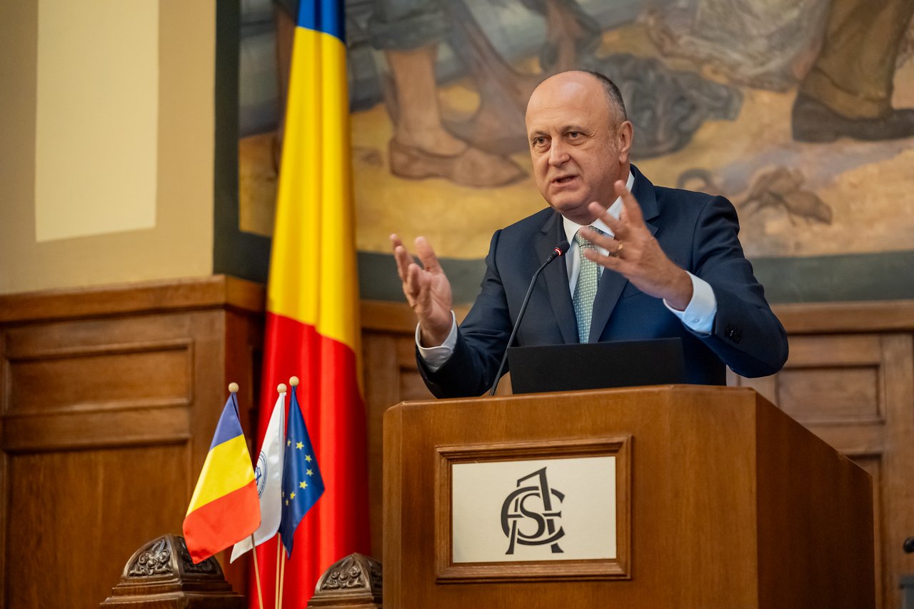 Mediul de Afaceri, Îngrijorat de Posibila Criză Politică: Concordia Trage un Semnal de Alarmă O delegație a Confederației Patronale Concordia, care grupează unii dintre cei mai influenți oameni de afaceri din România, a avut o întâlnire cu președintele PSD, Sorin Grindeanu