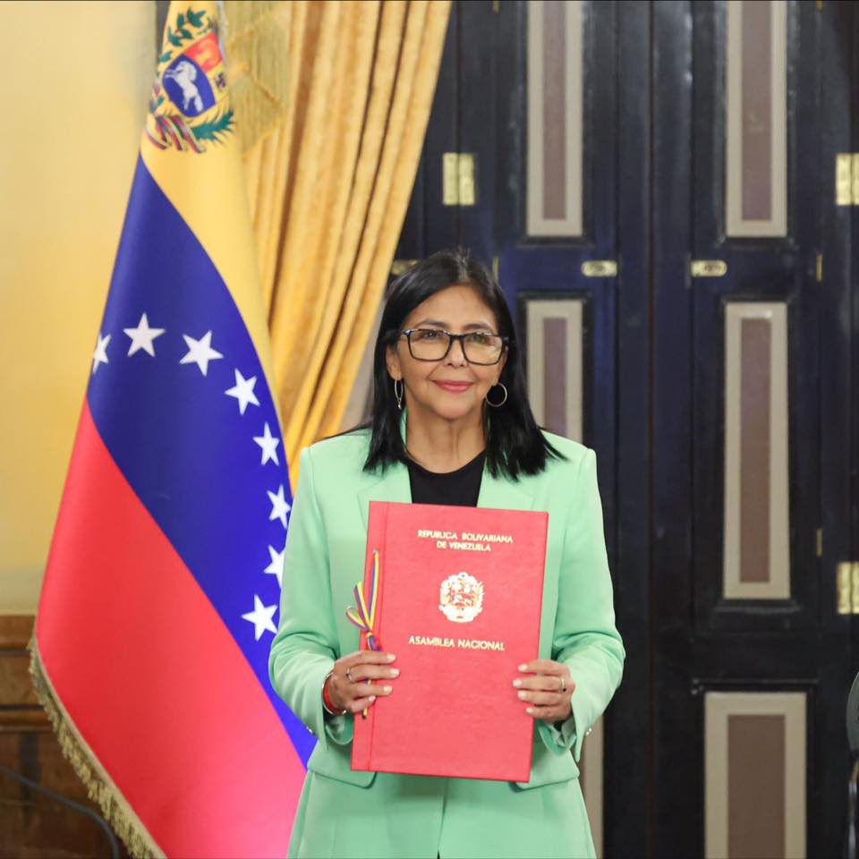 Venezuela, discuții cu Siemens și General Electric pentru energie