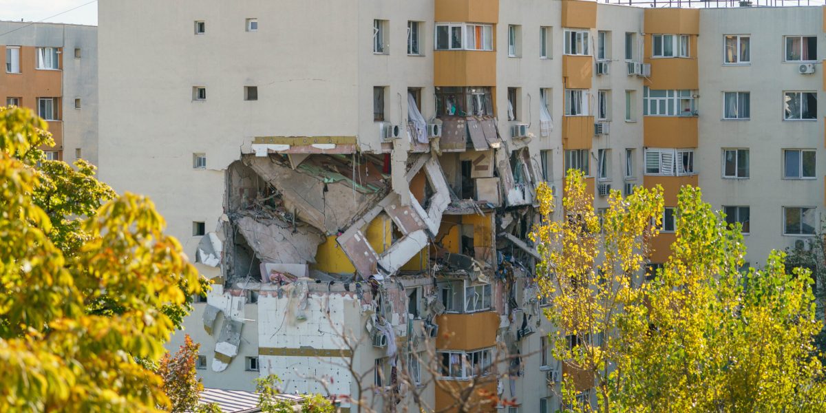 Victimele dezastrelor, despăgubite Rapid: Senatul obligă refacerea caselor