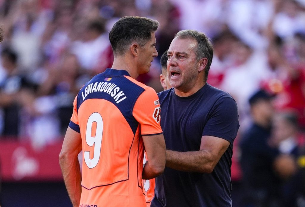 Flick traci cierpliwość? Tak odpowiedział na pytanie o Lewandowskiego