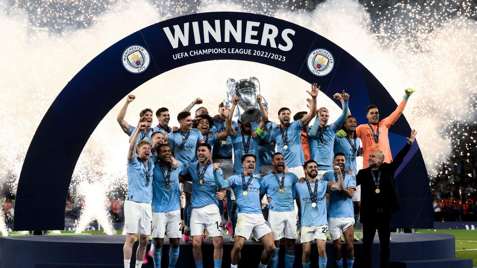 Medalii de Treble câștigate de MAN City, scoase la vânzare: 30.000 de lire, anonimat total