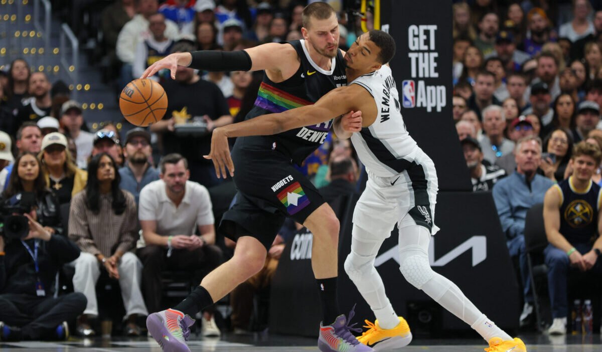 Se apropie finalul sezonului regulat din NBA, iar fanii baschetului se pot bucura de meciuri captivante transmise în AntenaPLAY