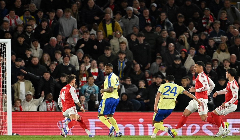 Surpriză uriașă în Cupa Angliei: Arsenal, eliminată de Southampton Lider detașat în Premier League și favorită în UEFA Champions League, echipa de fotbal Arsenal a fost eliminată din Cupa Angliei de către Southampton, o echipă din Championship