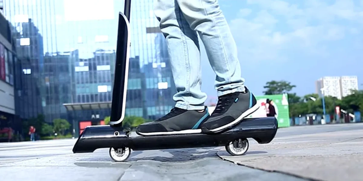 Greșeli fatale la încărcarea trotinetei electrice: Evită un dezastru acasă