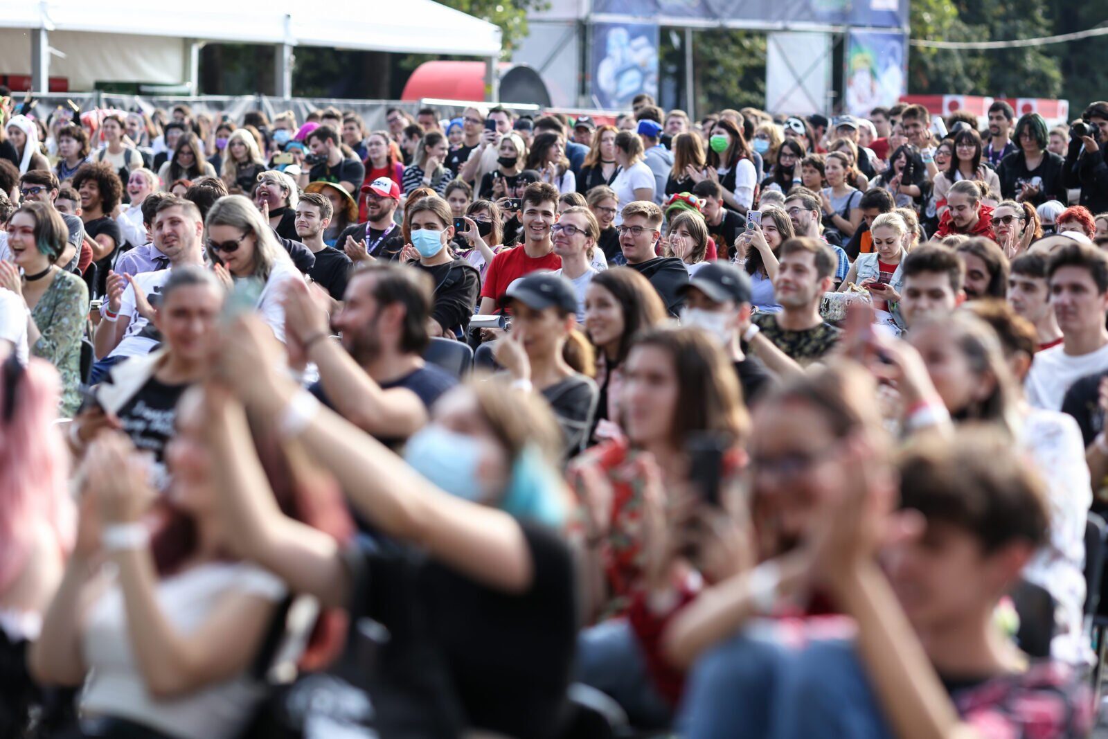 Actrița din Teen Wolf, la Comic Con București, după anularea lui Iain Glen