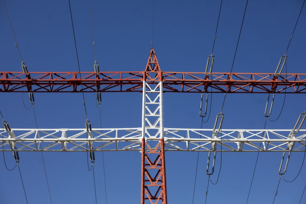 Bolojan DESFIINȚEAZĂ explozia prețurilor la energie: „Speculă și ineficiență”