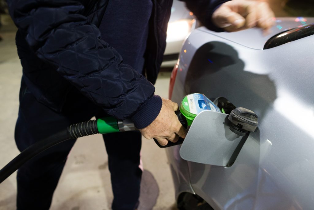 Motorina a depășit pragul de 10,8 lei pe litru în Portul Constanța, urmând să atingă 11 lei în următoarele zile, potrivit estimărilor realizate de ANALISTUL ADRIAN NEGRESCU, managerul companiei de consultanță FRAMES