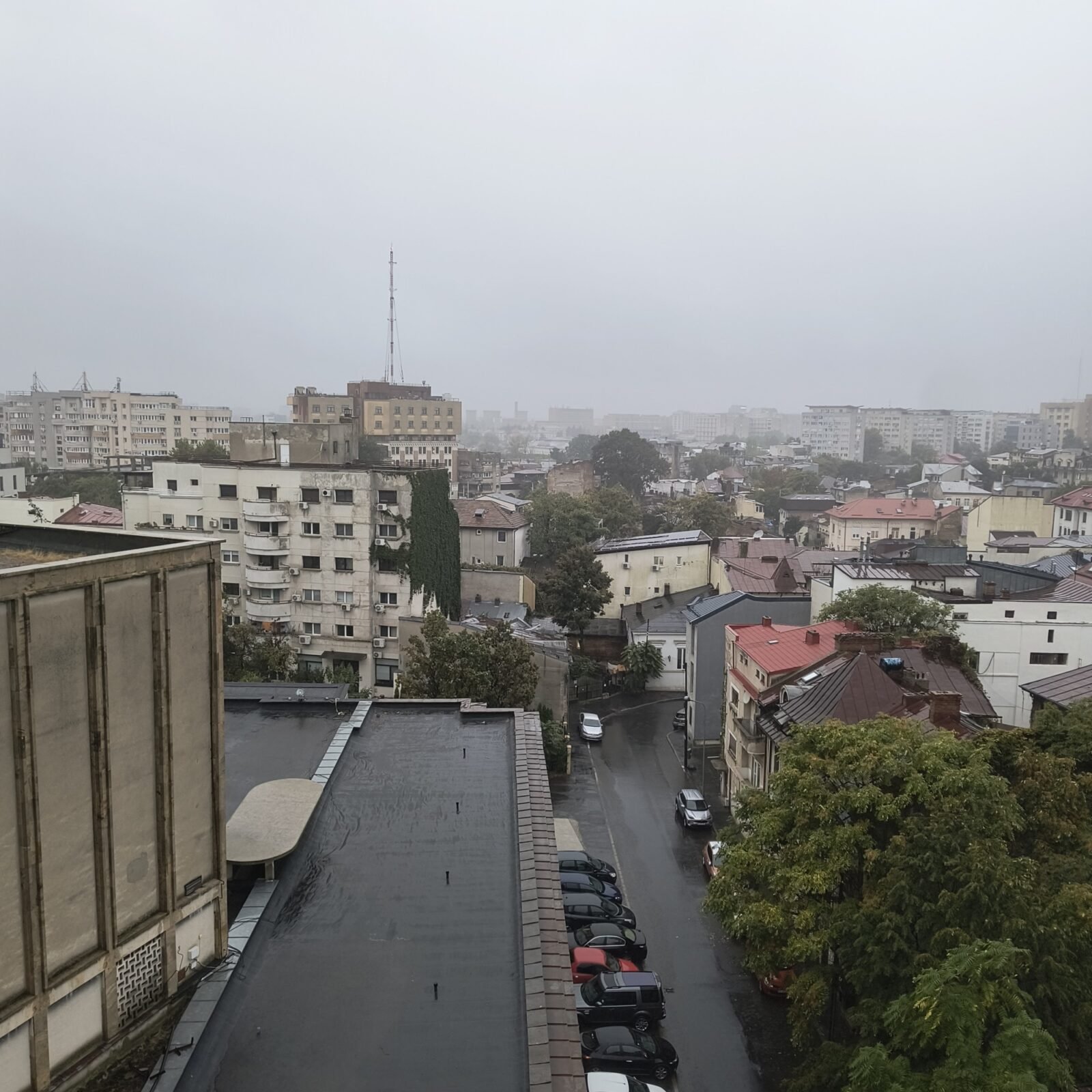 Vremea se schimbă radical în București: temperaturile scad și vin ploile, anunță meteorologii Capitala se pregătește pentru o răcire accentuată a vremii începând de săptămâna viitoare, potrivit Administrației Naționale de Meteorologie (ANM)
