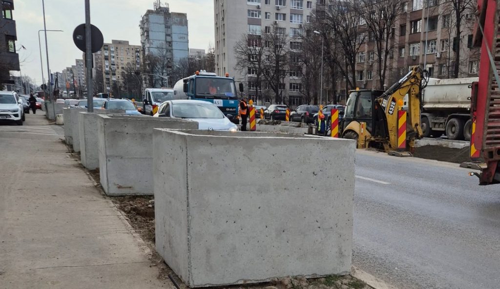 Primăria Sectorului 6 renunță la jardinierele de pe Prelungirea Ghencea, pe anumite tronsoane, în urma reacțiilor negative din partea locuitorilor