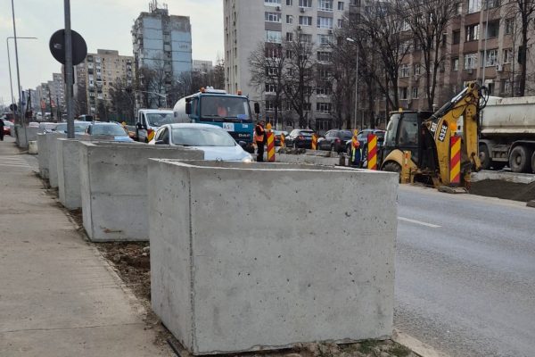 Jardinierele-de-pe-Prelungirea-Ghencea.jpg - JurnalUrban