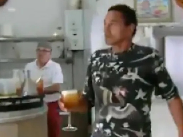 Accident șocant: Starul a rămas fără picior după tort. ”Am vrut să mor”