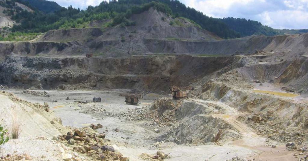 ONG-urile acuză: Legea exproprierii, abuzată pentru interese miniere, scrisoare către Ursula von der Leyen