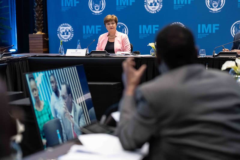 Șefa Fondului Monetar Internațional (FMI), Kristalina Georgieva, a avertizat joi că instituția se așteaptă la o creștere semnificativă a cererilor de sprijin financiar din cauza efectelor indirecte ale războiului din Orientul Mijlociu