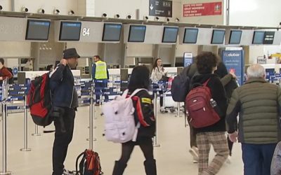 Criza kerosenului lovește vacanțele: Taxe suplimentare la agențiile de turism
