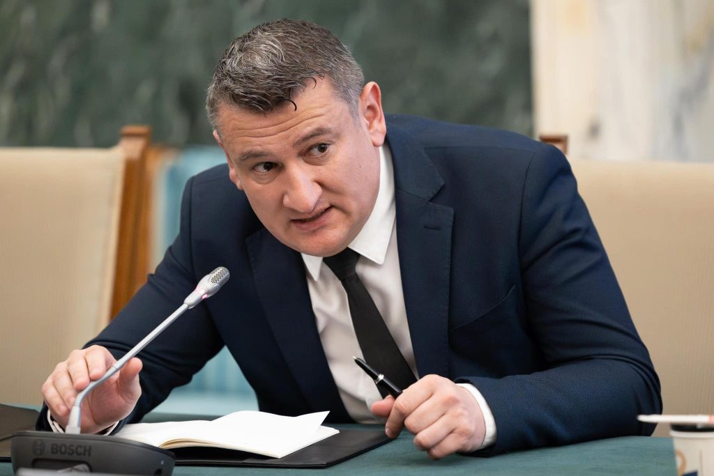 O licitație pentru reabilitarea sediului OCPI SIBIU, în valoare de peste 3 milioane de lei, a atras atenția Corpului de Control de la București