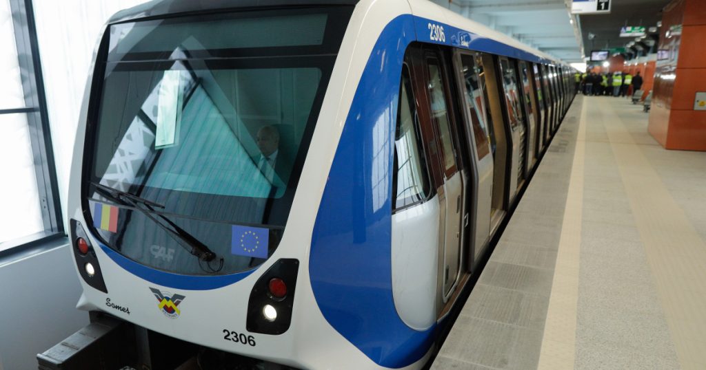 Fum la metroul bucureștean: Panică în stație, pasageri evacuați luni dimineață