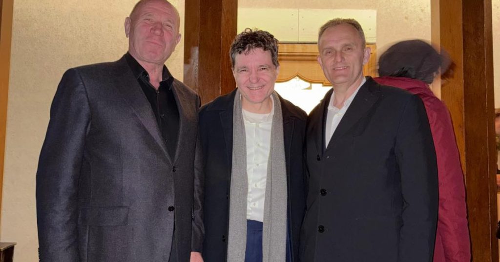 Nicușor Dan, la Cornu de Vinerea Mare: Alături de PSD și primar