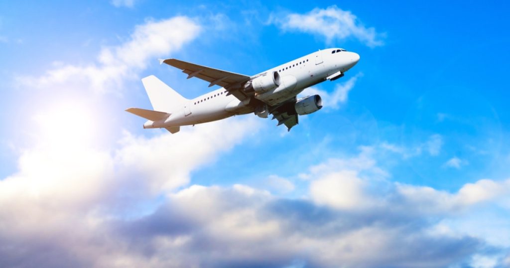 Criză de kerosen: Vor avea românii vacanțe în Europa sau nu?