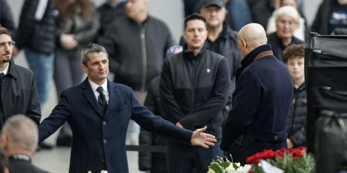 Răzvan Lucescu, mesaj cutremurător la înmormântarea lui Mircea: „A luptat, a învins, a pierdut”