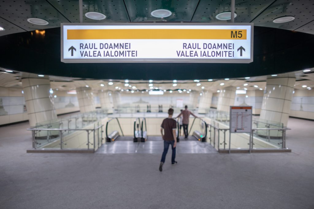 FOTO | Stațiile de metrou din București, transformate-n pisici: „Fiecare are o poveste”