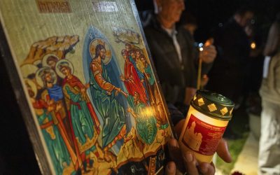 Coborârea la iad a Mântuitorului: Ce semnifică Sâmbăta Mare, marcată cu cruce roșie, înainte de Înviere