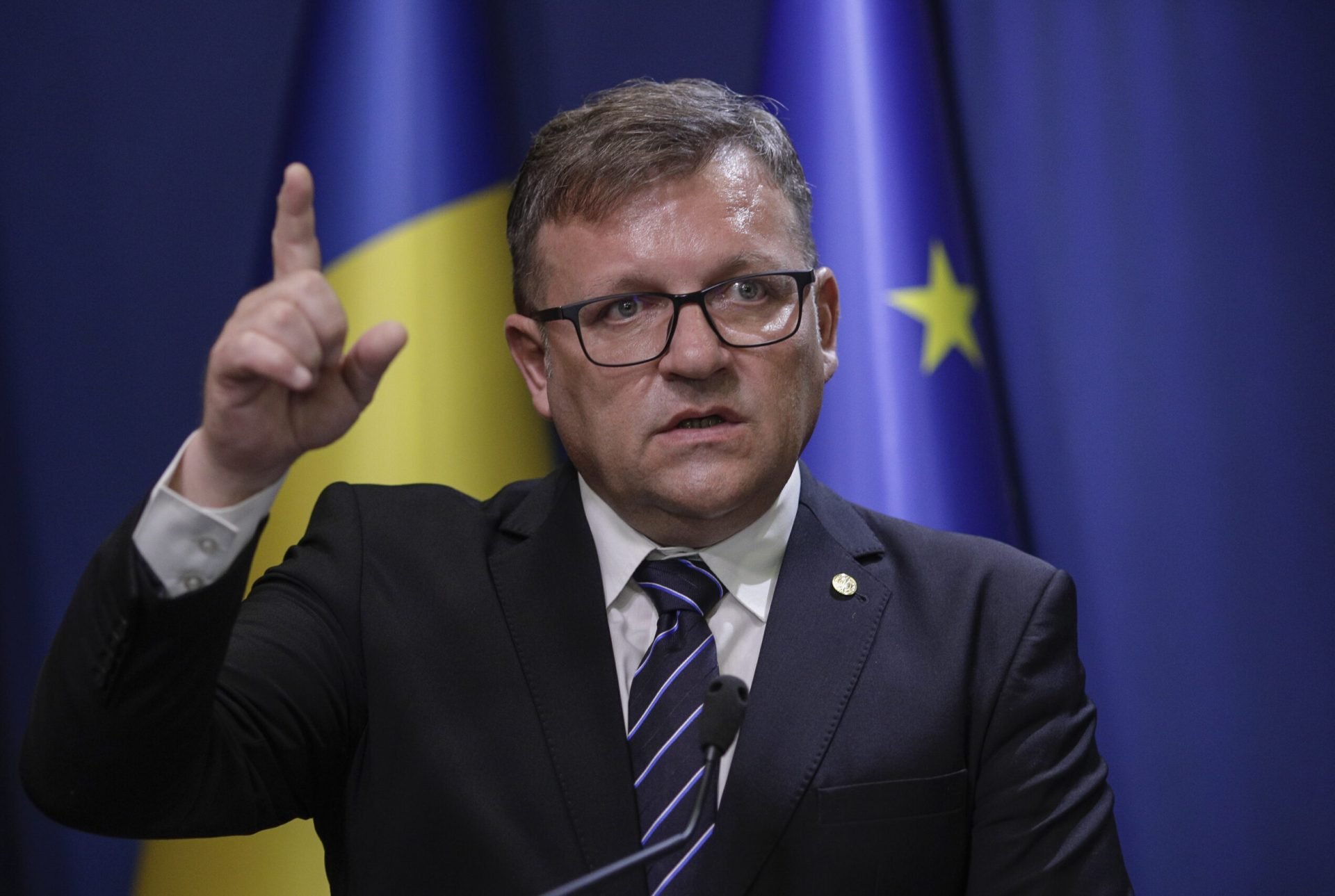Budăi, foc și pară pe PNL și USR: România, în pragul unei crize guvernamentale?