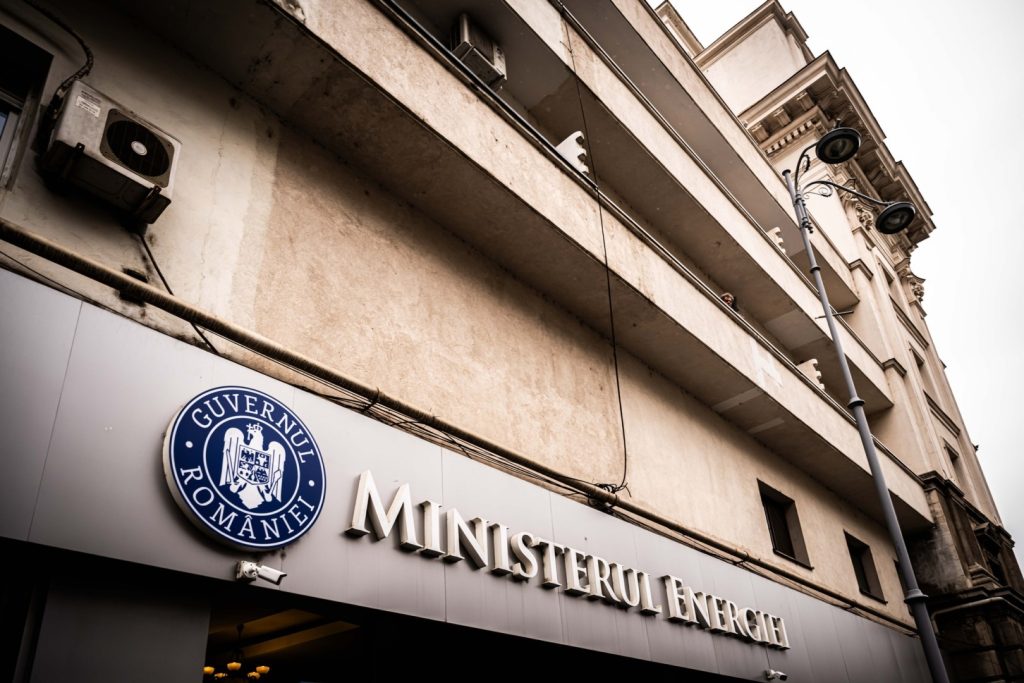 Ministerul Energiei, mutat la Poșta Română: Cât va economisi la chirie?