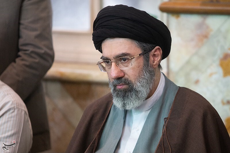 Ayatollahul Mojtaba Khamenei, DESFIGURAT, dar lucid după rănile grave