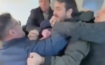 BĂTAIE în sediul AUR: „Mi-am dat viața pentru partid!”, acuze grave