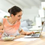 O-noua-schimbare-in-Codul-muncii-vine-in-sprijinul-parintilor-singuri.-Legea-va-intra-in-vigoare-din.jpeg - JurnalUrban