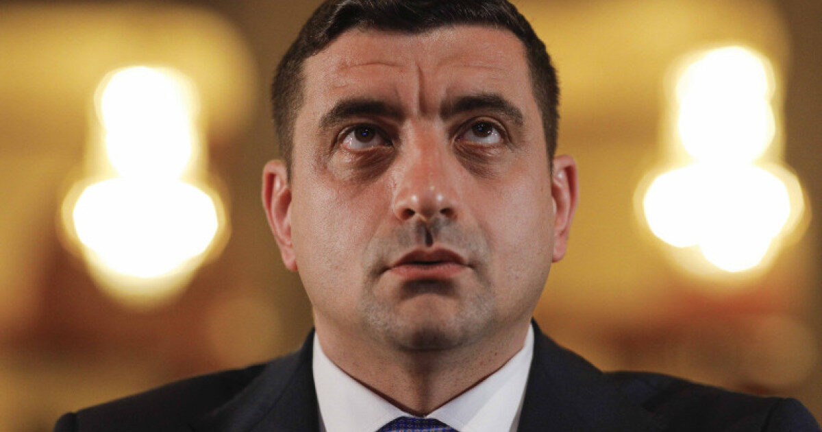 Bolojan, cadou de la Simion în Piața din Timișoara: Ce s-a vorbit