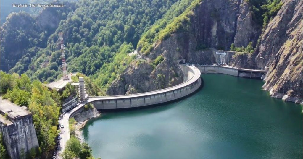 Ministrul Energiei anunță începutul reumplerii lacului Vidraru București – Lacul de acumulare Vidraru, o importantă sursă de energie pentru România, intră într-o nouă etapă