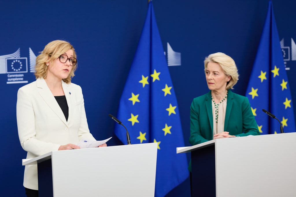 CE anunță Comisia Europeană: Aplicația anti-vârstă pentru platformele online!