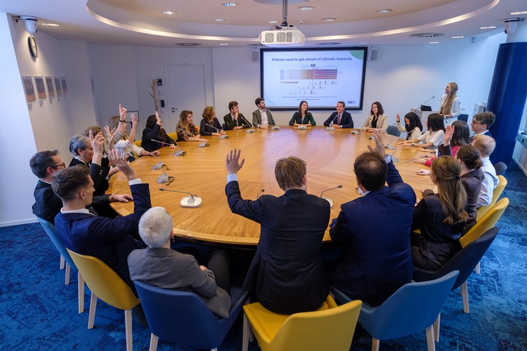 Comisia Europeană, plan de ajutor: Sectoare afectate de criza din Orientul Mijlociu