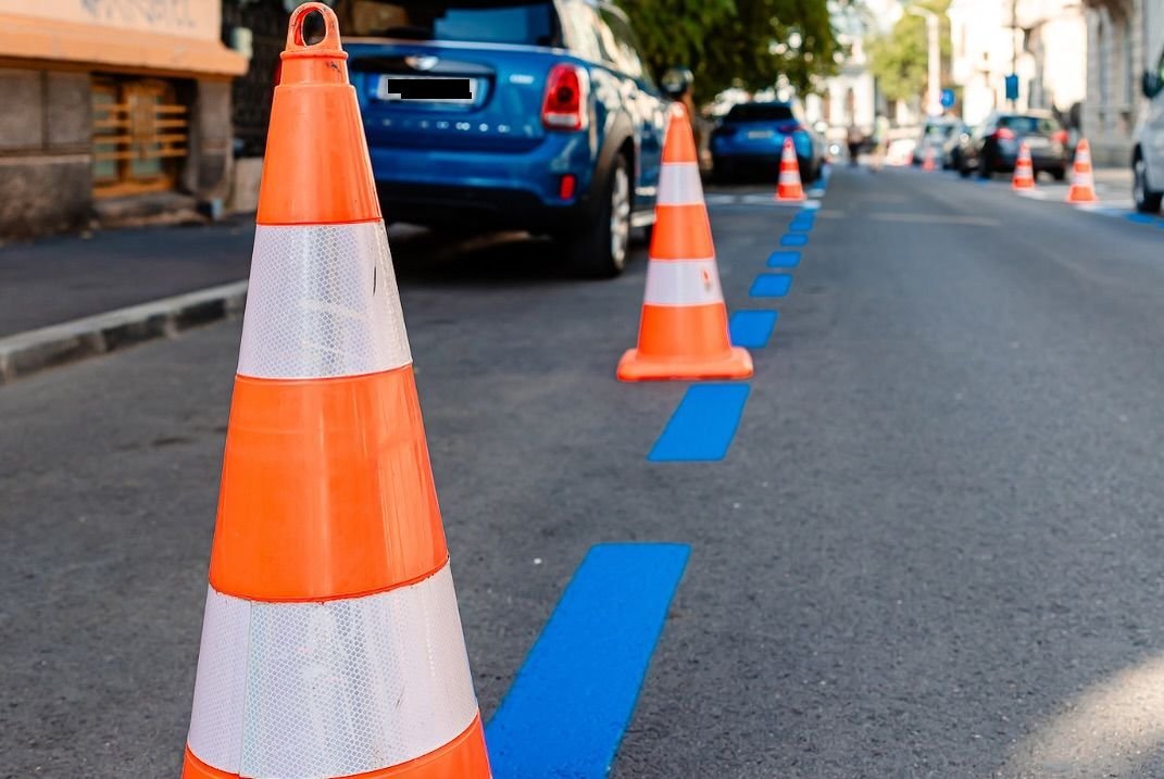 USR București cere gratuitate pentru parcarea electricelor până în 2028