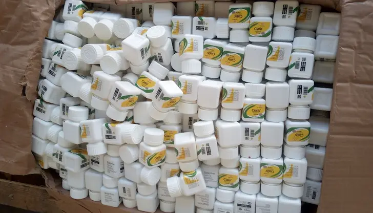 Peste-jumatate-de-milion-de-comprimate-si-pliculete-ilegale-pentru-potenta-sexuala-au-fost-confiscat.webp - JurnalUrban