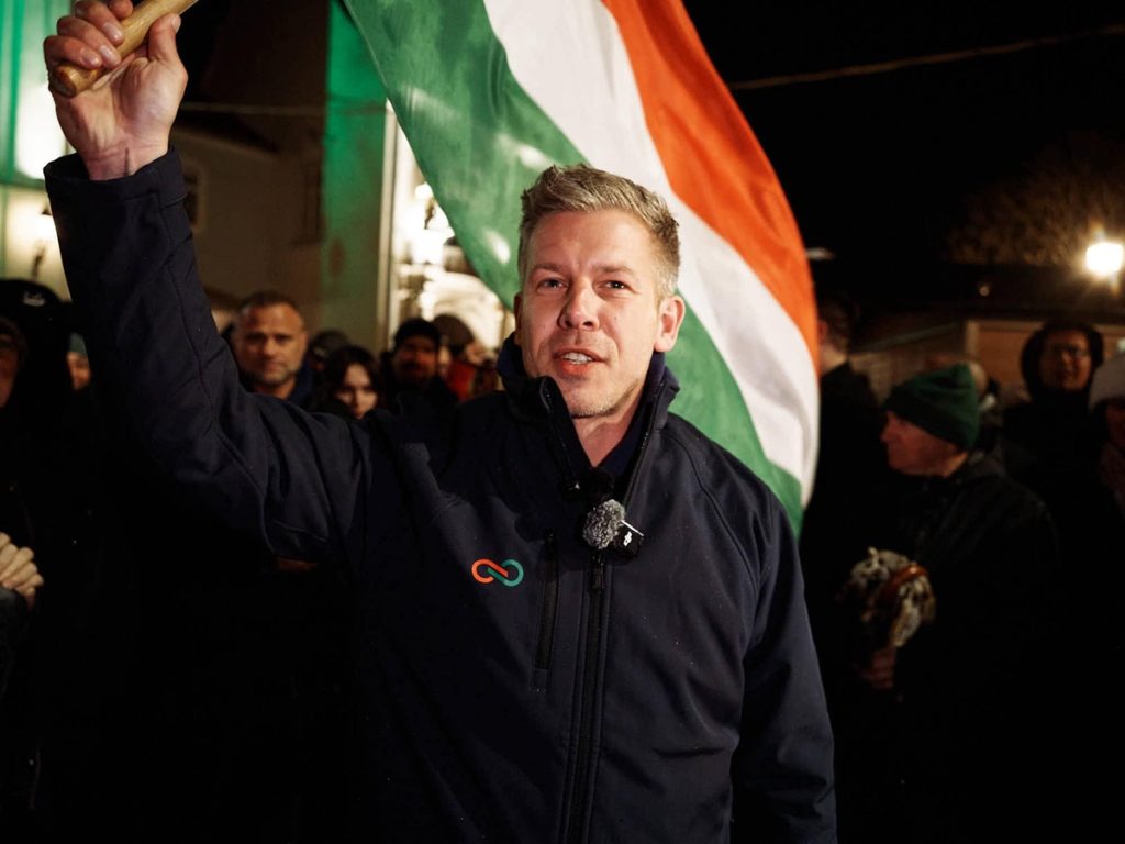 A Dansat sfidător pe mormintele eroilor: Scandal URIAȘ