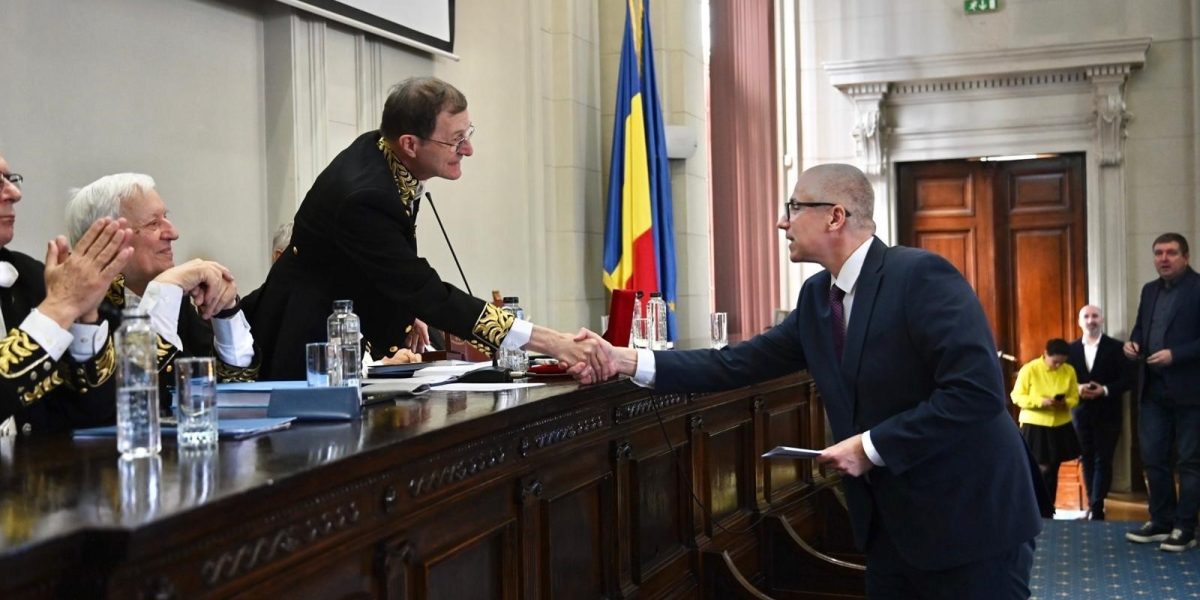 Radu-Marinescu-si-Ioan-Aurel-Pop-la-Academia-Romana.jpg - JurnalUrban