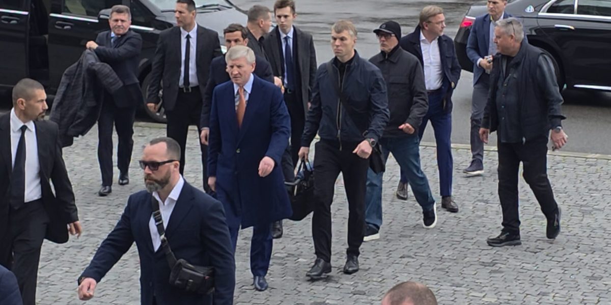 Ahmetov, miliardarul ucrainean, la București pentru Lucescu. Gest impresionant